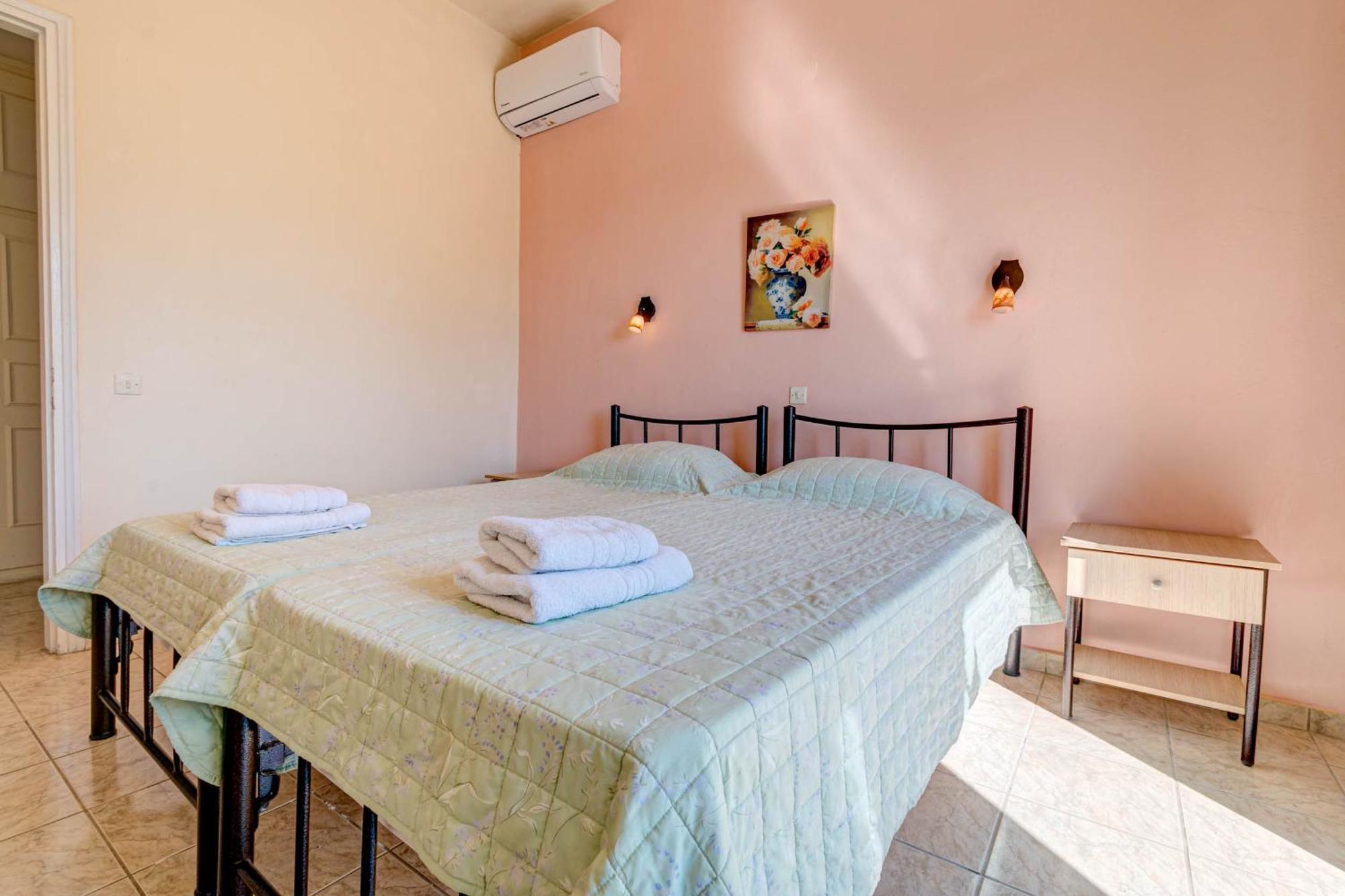 Hotel Ionian Arches Gouvia Zimmer foto